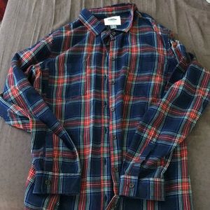 Women's plaid flannel shirt